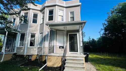233 Leicester Ct, Detroit, MI, 48202-1607 | Card Image