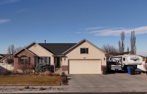 3523 N 3000 W, Farr West, UT, 84404-8604 | Card Image