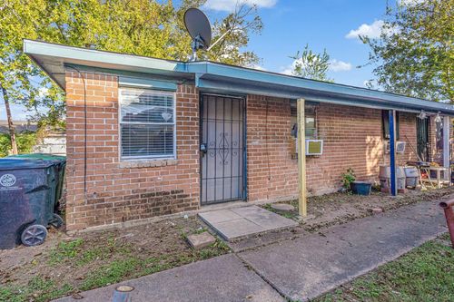 apt-a-4720 Carmen St, Houston, TX, 77033-4175 | Card Image