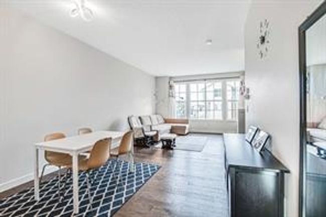 51 Sherwood Row Nw, Home with 2 bedrooms, 2 bathrooms and 3 parking in Calgary AB | Image 12