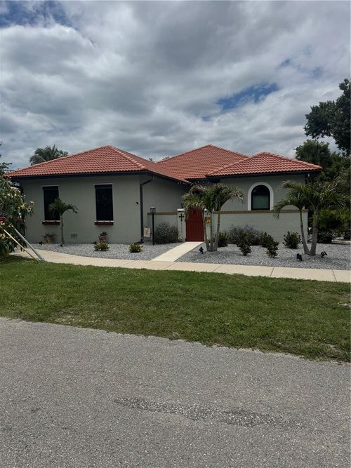 408 Tortuga Dr, Nokomis, FL, 34275-5402 | Card Image