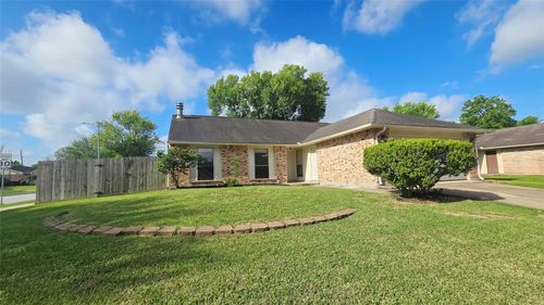 6934 Tara Dr, Richmond, TX, 77469-5836 | Card Image