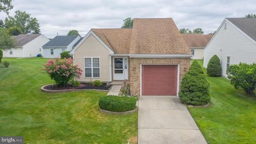 7 Buttonbush Ct, MOUNT LAUREL, NJ, 08054-4951 | Card Image