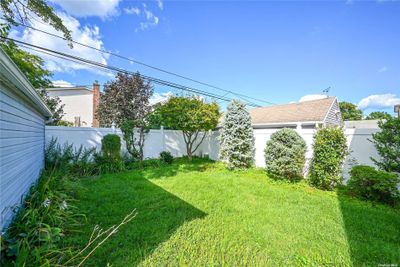 163-31 20 Avenue, House other with 4 bedrooms, 2 bathrooms and null parking in Whitestone NY | Image 2