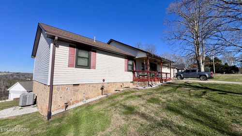 225 Oakwood Estates Drive, Lenoir City, TN, 37772 | Card Image