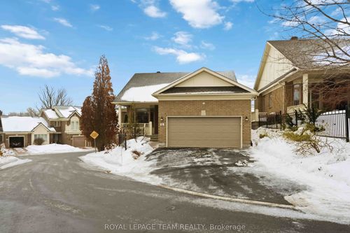 6 Waterford Way, Nepean, ON, K2E7V4 | Card Image