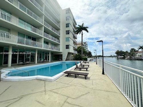 apt-4h-9500 W Bay Harbor Dr, Bay Harbor Islands, FL, 33154-2032 | Card Image