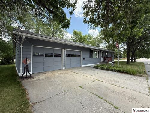 808 N Cherry St, Valentine, NE, 69201-1523 | Card Image