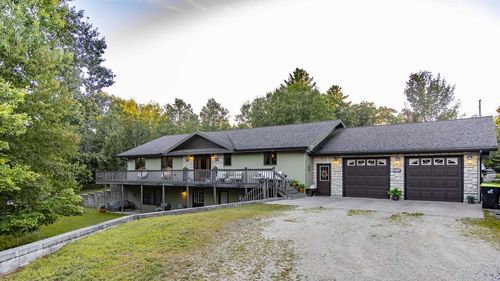 N22791 Carpenter Rd, NIAGARA, WI, 54151-9595 | Card Image