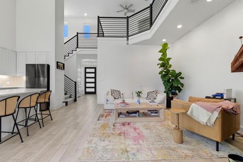52-101 Cartwheel Bnd, Austin, TX, 78738-1157 | Card Image