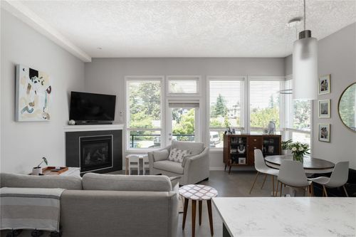 104-689 Hoffman Ave, Langford, BC, V9B4X1 | Card Image
