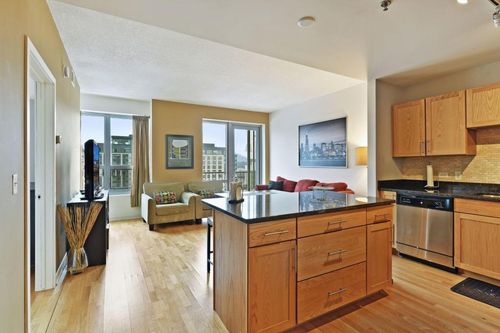 1203-929 Portland Ave, Minneapolis, MN, 55404-1258 | Card Image
