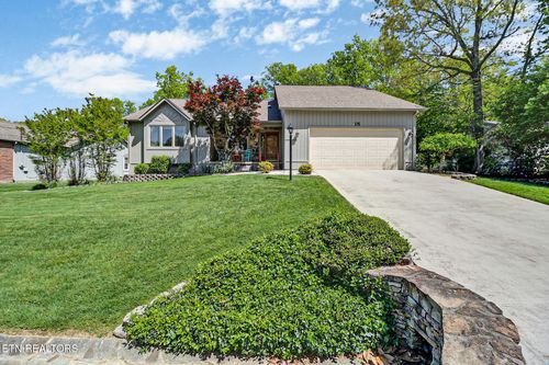 15 Kingsboro Ln, Crossville, TN, 38558-6452 | Card Image