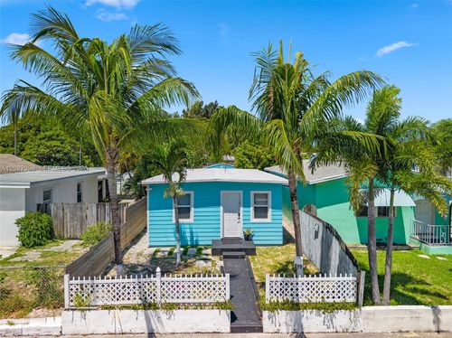 629 N F St, Lake Worth, FL, 33460-2923 | Card Image