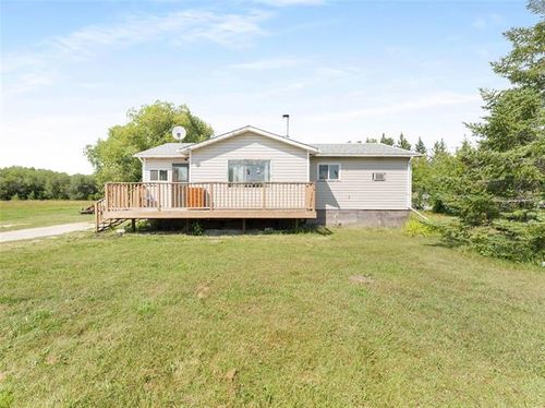 12 Linden Dr, Pinawa, MB, R0E1A0 | Card Image