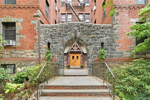 5h-20 William St, Mount Vernon, NY, 10552-2840 | Card Image