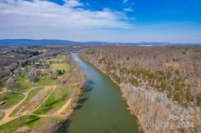 3184 Loafers Rest Rd, House other with 3 bedrooms, 2 bathrooms and null parking in Austinville VA | Image 44