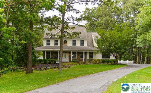 9040 Airfield Ct, KEMPTON, PA, 19529-9071 | Card Image