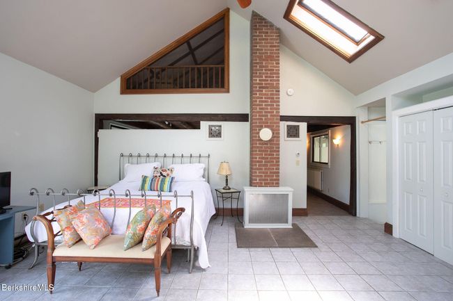Primary Bedroom | Image 25