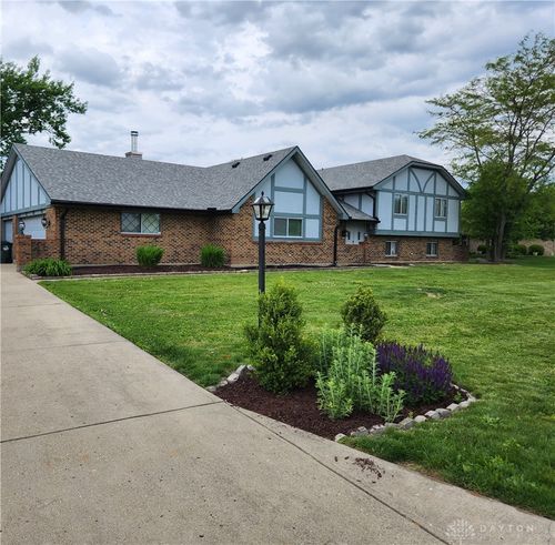 2447 N Tulane Dr, Beavercreek, OH, 45431-2482 | Card Image