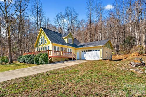 741 Blue Ridge Dr N, Marion, NC, 28752-7697 | Card Image