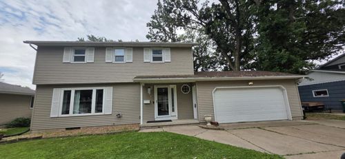 308 Lloyd Pl, Albert Lea, MN, 56007-2254 | Card Image