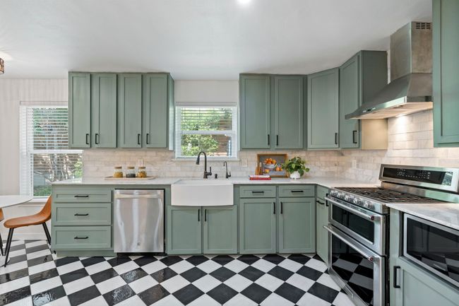 6615 Hialeah Dr, House other with 4 bedrooms, 3 bathrooms and null parking in Dallas TX | Image 13