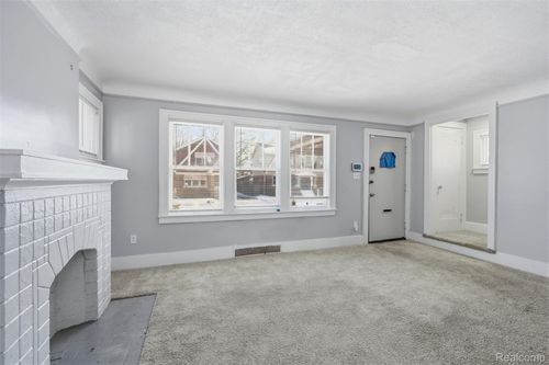 15385 Stansbury St, Detroit, MI, 48227-3271 | Card Image