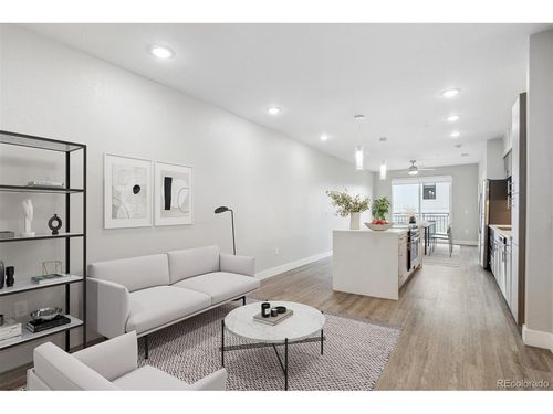 unit-409-3500 S Corona St, Englewood, CO, 80113-3990 | Card Image