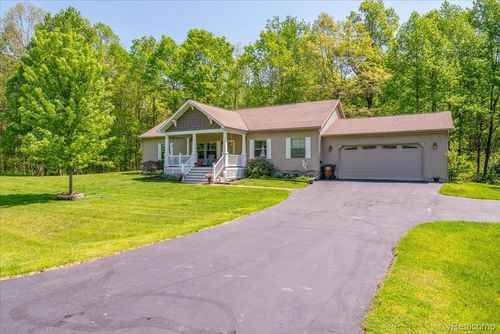 11541 Mcfall Drive, Augusta Charter Township, MI, 48191 | Card Image