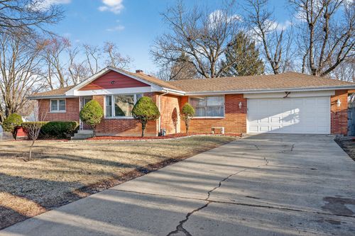 641 Mckinley Ave, Mundelein, IL, 60060-2443 | Card Image