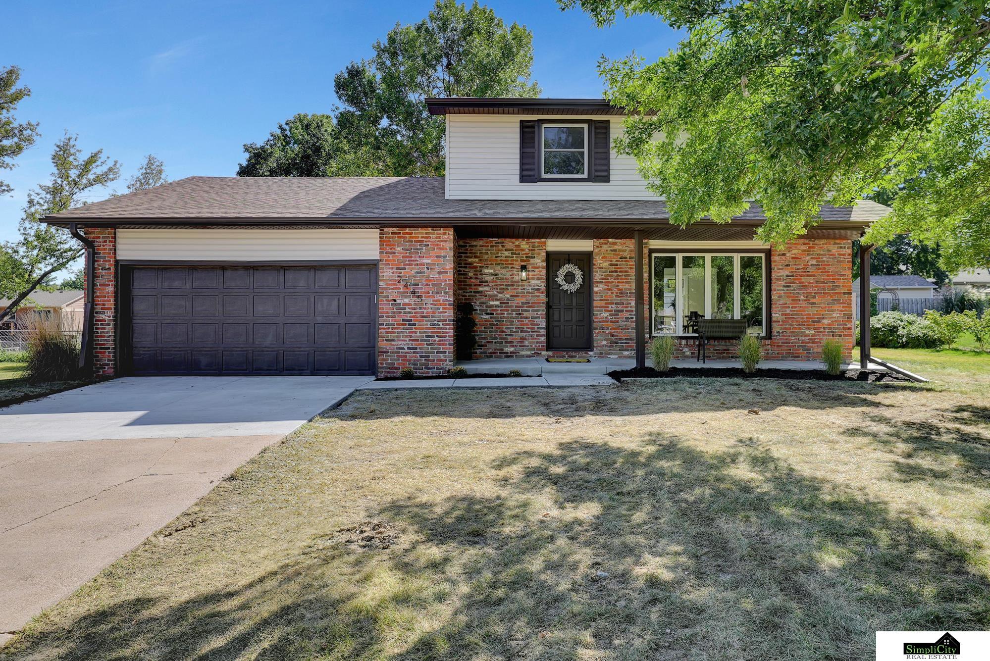 Cheshire , Lincoln, NE 68512