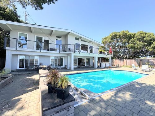 5148 Paradise Dr, Corte Madera, CA, 94925-2106 | Card Image