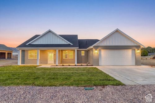 60 W 725 N, Central Valley, UT, 84754-3016 | Card Image