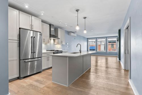 203-62 India Street, Portland, ME, 04101 | Card Image