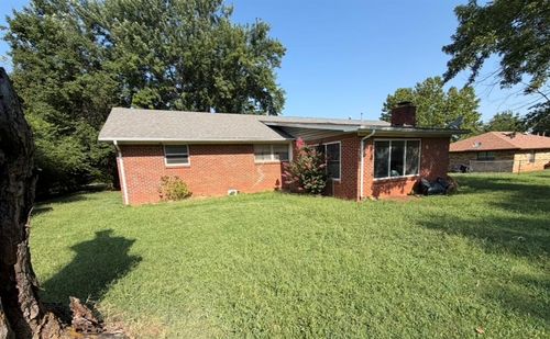 320 S Flynn Ave, Chandler, OK, 74834-1878 | Card Image