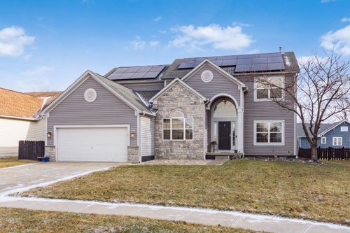 4052 Ponds Edge St, Grove City, OH, 43123-8089 | Card Image