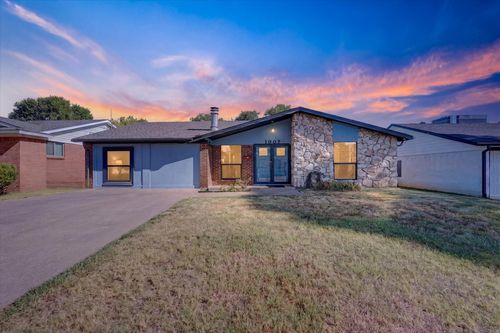 1007 Wildwood Drive, Arlington, TX, 76011 | Card Image