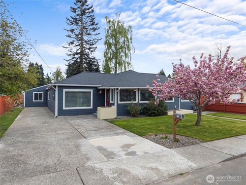 317 Laurelhurst Drive Se, Tumwater, WA, 98501 | Card Image
