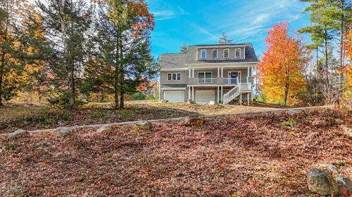 94 Young Rd, Barrington, NH, 03825-5503 | Card Image