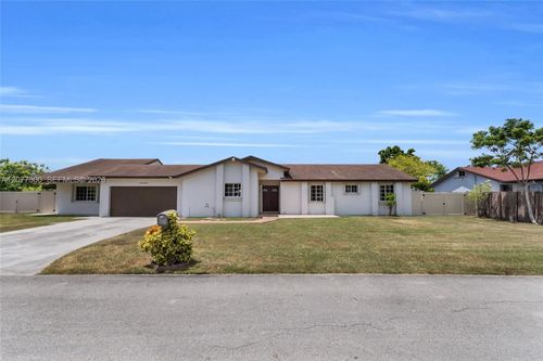 18600 Sw 127th Pl, Miami, FL, 33177-3033 | Card Image