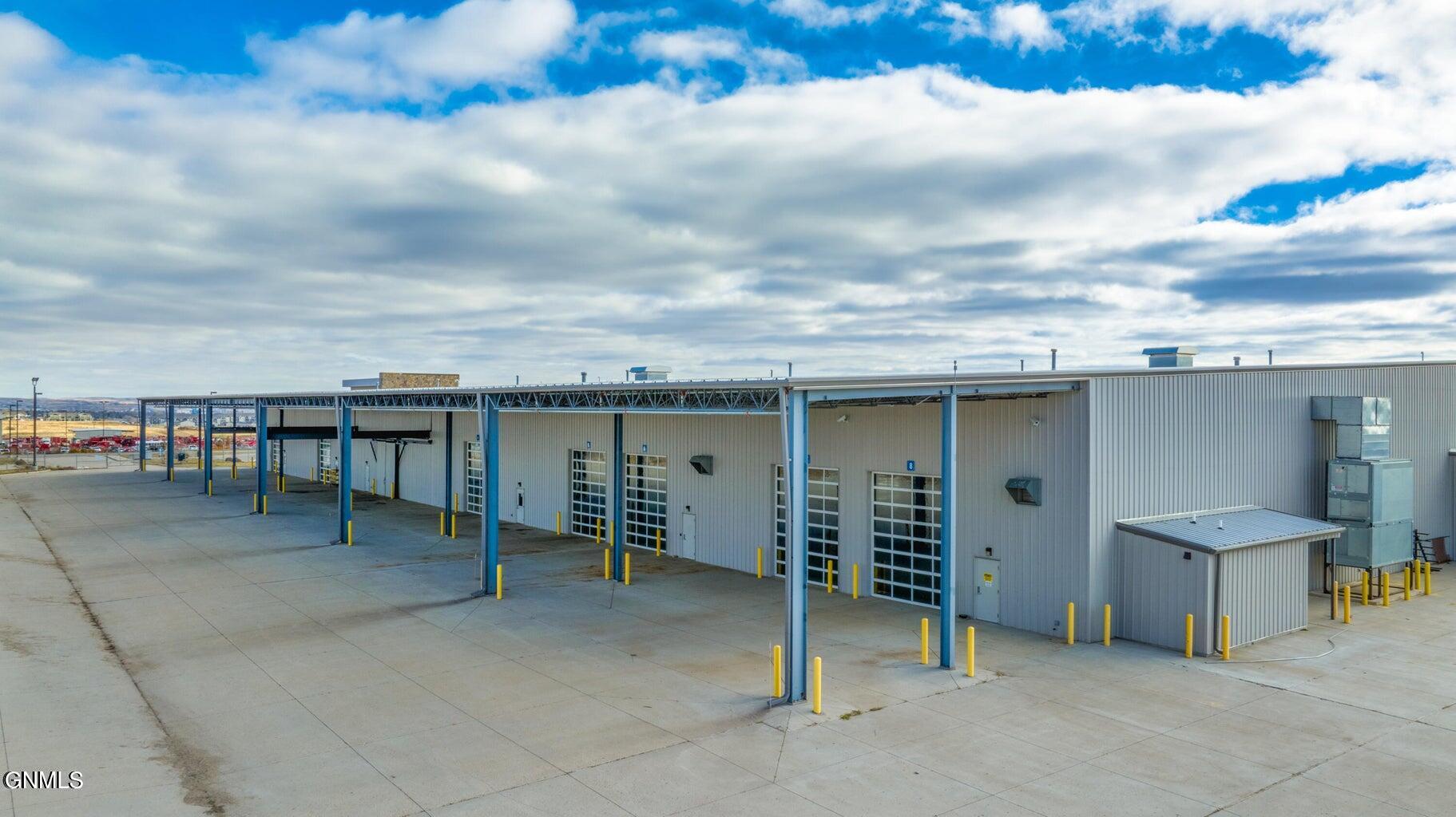 Commercial Sale in Williston 3