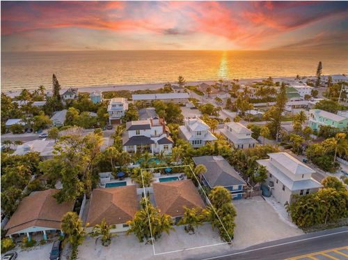 3016 Gulf Dr, HOLMES BEACH, FL, 34217-2141 | Card Image