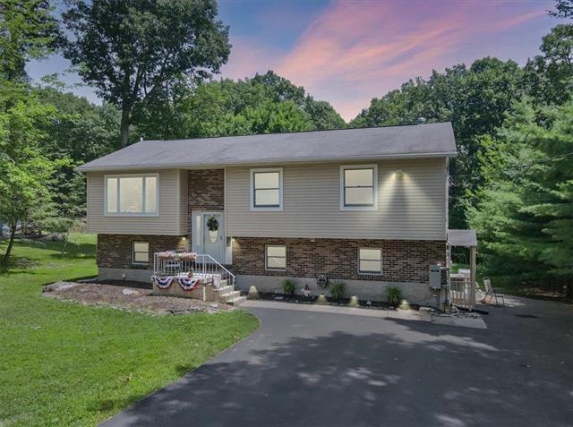 Lenape Dr, East Stroudsburg, PA 18302