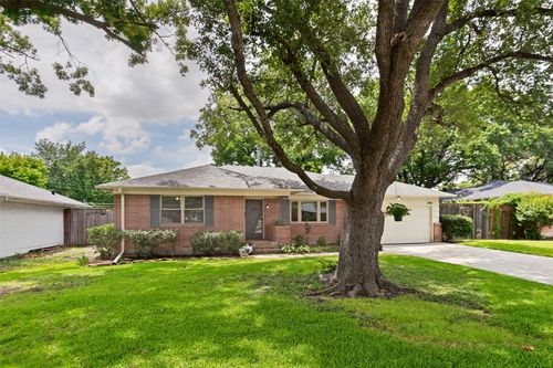 306 S Lois Ln, Richardson, TX, 75081-4215 | Card Image