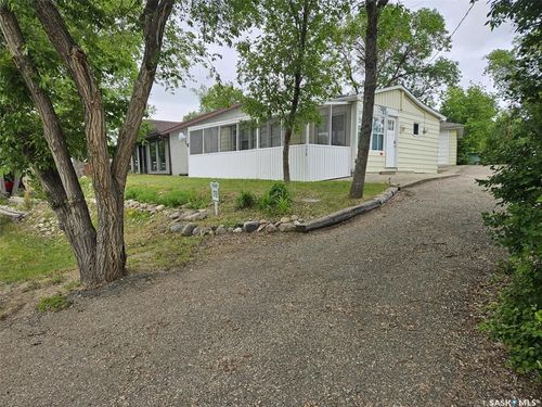178 Lakeshore Dr, Kannata Valley, SK, S0G1A3 | Card Image