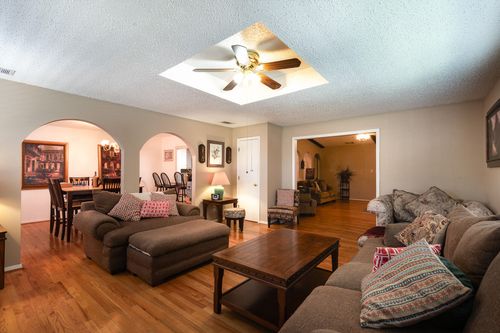 1315 Aldenwood Dr, Dallas, TX, 75232-4203 | Card Image