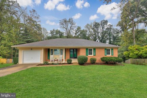 12220 Redwood Ct, WOODBRIDGE, VA, 22192-1611 | Card Image