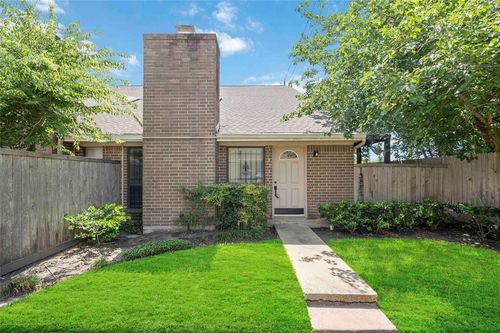 810-13882 Hollowgreen Dr, Houston, TX, 77082-1862 | Card Image