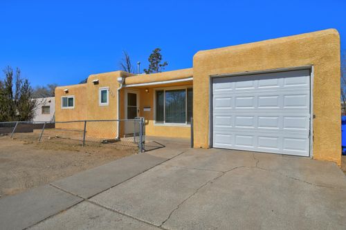 5409 Candelaria Road Ne, Albuquerque, NM, 87110 | Card Image